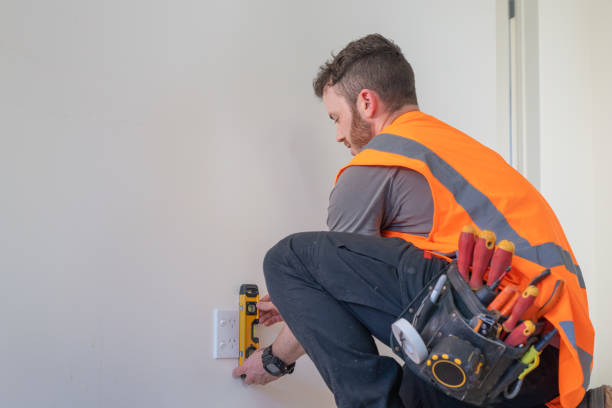 Best Licensed Electrician  in Deep River Center, CT